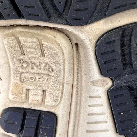 Brooks Ghost 12 Running Shoes Size 7D Women Violet EU38 Wide Purple 1203051D086 - Picture 9 of 16